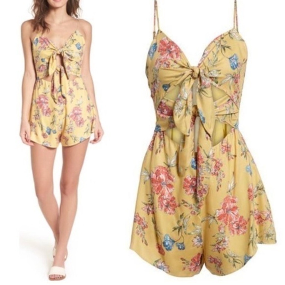 Lush Tie-Front Yellow Floral Size L Shorts Romper